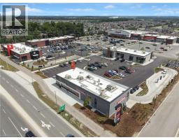 8 GRASSBOURNE Avenue - 41