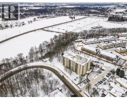 688 PRESTON Parkway UnitNo. 104 - 4