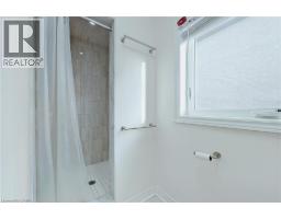 216 HARCOURT CRES Crescent - 31