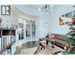 216 HARCOURT CRES Crescent - 5