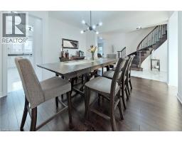 216 HARCOURT CRES Crescent - 9