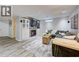 349 BUSHVIEW Crescent - 38