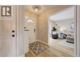 349 BUSHVIEW Crescent - 4