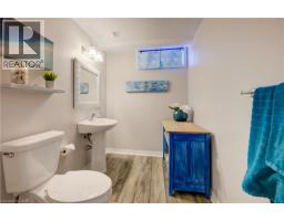 349 BUSHVIEW Crescent - 44