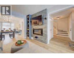 349 BUSHVIEW Crescent - 9