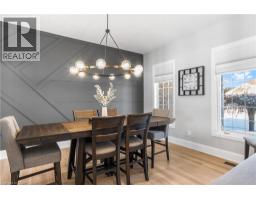 2 CLOVERLEA Crescent - 7