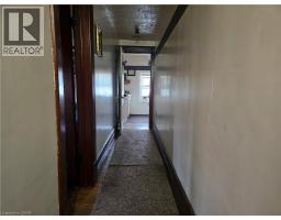 13 TALBOT Street E - 11