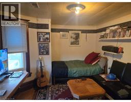 13 TALBOT Street E - 12