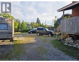 13 TALBOT Street E - 3