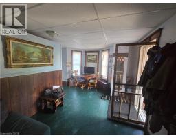 13 TALBOT Street E - 4