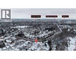 400 MIDWOOD Crescent - 36