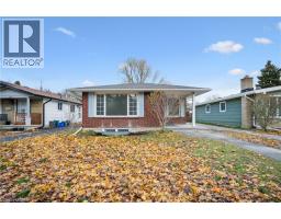 118 SELKIRK Drive - 1