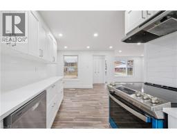 118 SELKIRK Drive - 12