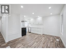 118 SELKIRK Drive - 8