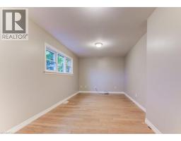 26 ST. LEGER Street - 15