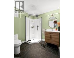 60 KENWOOD Drive - 28