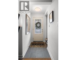 60 KENWOOD Drive - 7