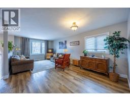 4 GLENGARY Crescent - 4