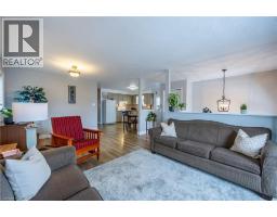 4 GLENGARY Crescent - 5