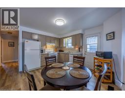 4 GLENGARY Crescent - 6