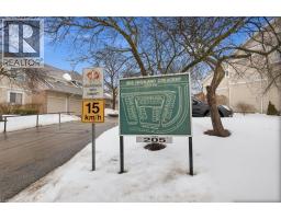 205 HIGHLAND Crescent UnitNo. 16 - 37