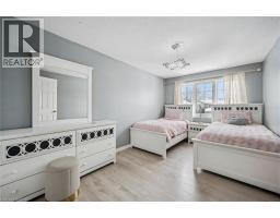 23 WHITTAKER Crescent - 21