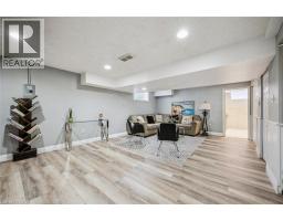 23 WHITTAKER Crescent - 24