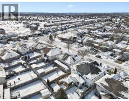 23 WHITTAKER Crescent - 35