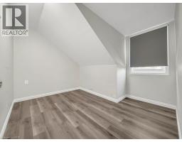 860 VINE Street - 32