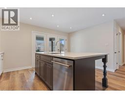 332 DUNCOMBE Road - 11