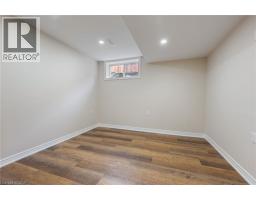 332 DUNCOMBE Road - 22