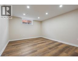 332 DUNCOMBE Road - 24