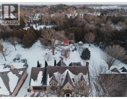 21 GRANBRIDGE Drive - 44