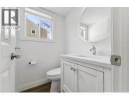 16 THORNBUSH Crescent - 13