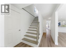 16 THORNBUSH Crescent - 14