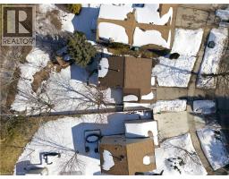 16 THORNBUSH Crescent - 26