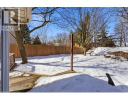 16 THORNBUSH Crescent - 28