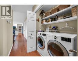 17 ANGLE Street - 19