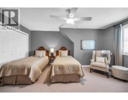 17 ANGLE Street - 24