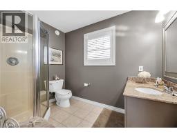 17 ANGLE Street - 26