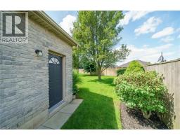 17 ANGLE Street - 34