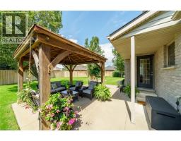 17 ANGLE Street - 36