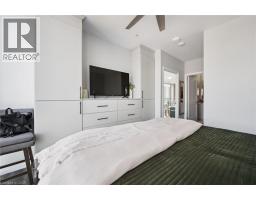 60 CHARLES Street W UnitNo. 702 - 18