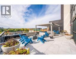 60 CHARLES Street W UnitNo. 702 - 31