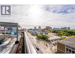 60 CHARLES Street W UnitNo. 702 - 33