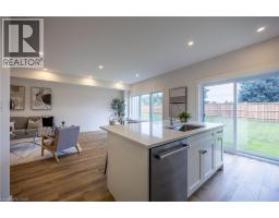 99 AMBER Street - 13