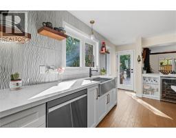 275 GREENBRIAR Road - 18