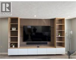 29 MAPLEVIEW Drive - 12