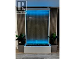 29 MAPLEVIEW Drive - 31