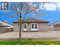 29 MAPLEVIEW Drive - 37